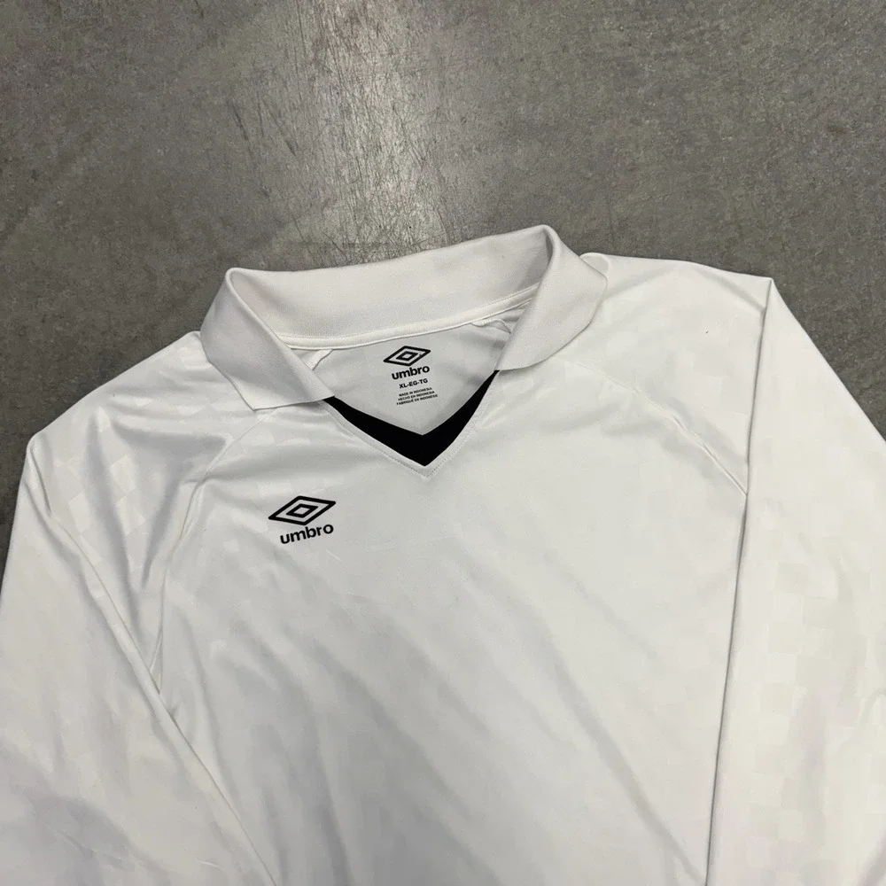 UMBRO L SIZE V-NECK COLLARED $80 NWT LONG SLEEVE CHECKERBOARD MENS SPORT SHIRT